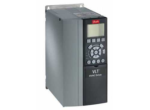 Danfoss Drives presenta el variador de frecuencia VLT® Refrigeration Drive FC 103 (134F7591): un cambio radical para sistemas de refrigeración compactos y energéticamente eficientes.